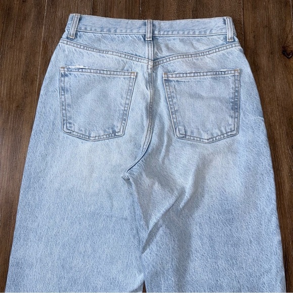 ZARA 90s High Rise Wide Leg Denim Jeans Raw Hem sz 4 light blue - Picture 10 of 11